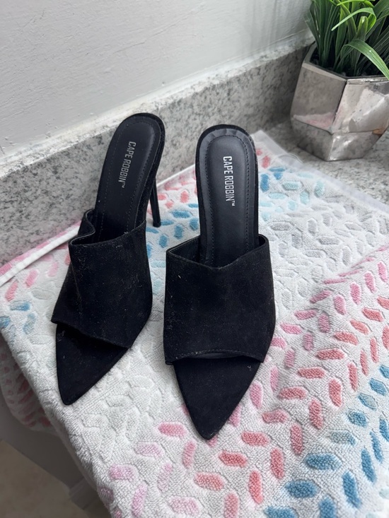 Cape Robbin Shoes - Cape Robbin Black Pointed-Toe Suede Mule Heels